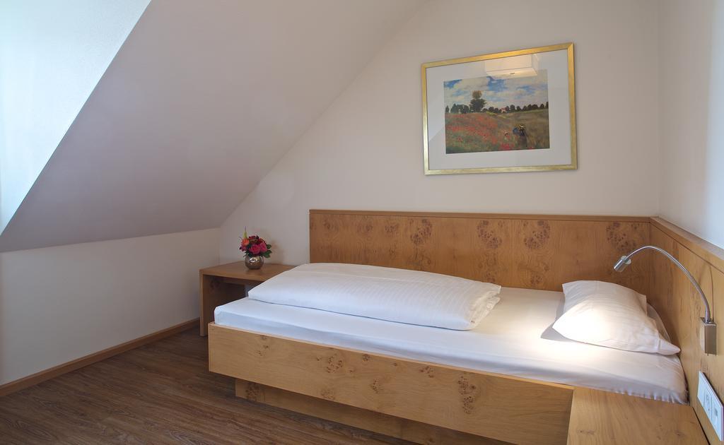 Hotel Zur Muehle Ismaning Exterior photo